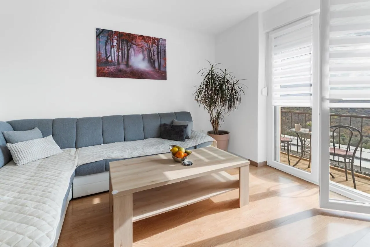 Apartment Mdm Buje 0*,  Croacia