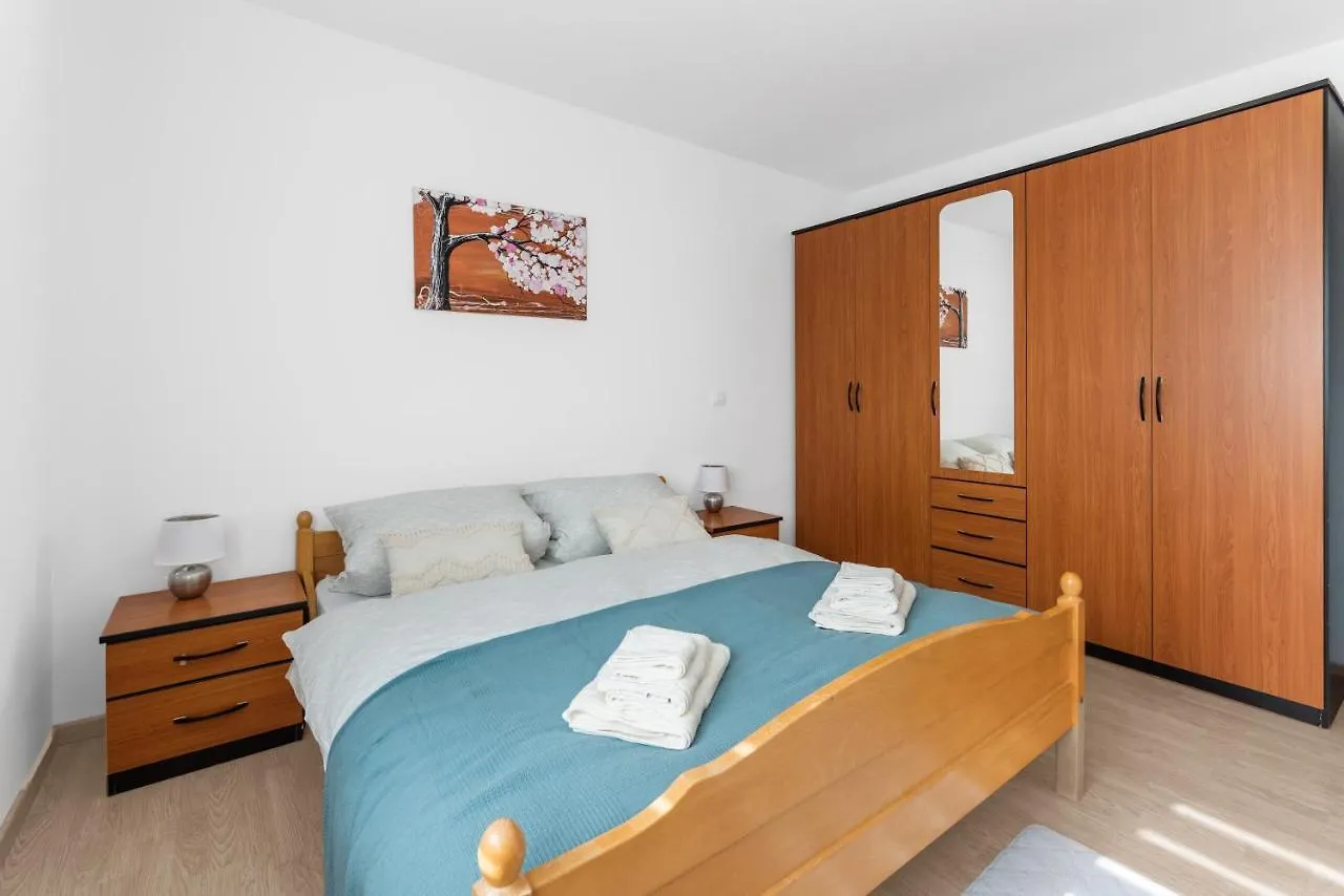 Apartment Mdm Buje